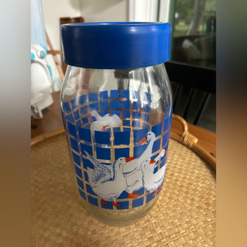 Vintage Geese Canister